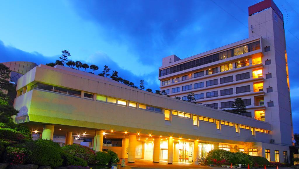 Hotel Hana Isawa Fuefuki Esterno foto